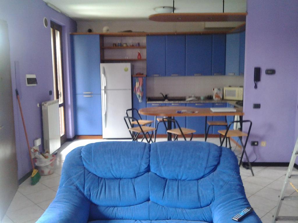 Villetta Rossini Appartamento Da Condividere Con Me Luciano Servizio Ospiti Taxi Driver Navetta No Wifi 2 Camera Da Letto Per 5 Persone Valbrembo Екстер'єр фото