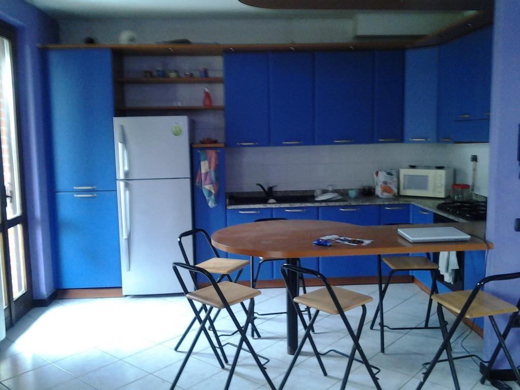 Villetta Rossini Appartamento Da Condividere Con Me Luciano Servizio Ospiti Taxi Driver Navetta No Wifi 2 Camera Da Letto Per 5 Persone Valbrembo Екстер'єр фото