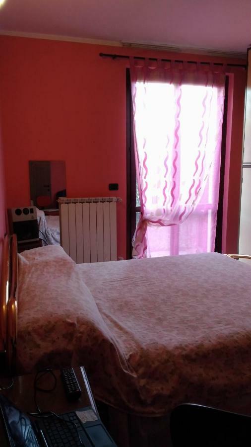 Villetta Rossini Appartamento Da Condividere Con Me Luciano Servizio Ospiti Taxi Driver Navetta No Wifi 2 Camera Da Letto Per 5 Persone Valbrembo Екстер'єр фото